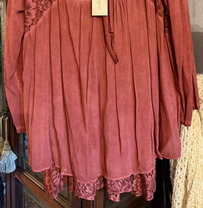 Urban Mangoz - Women's Embroidered Top - Rack Hunt