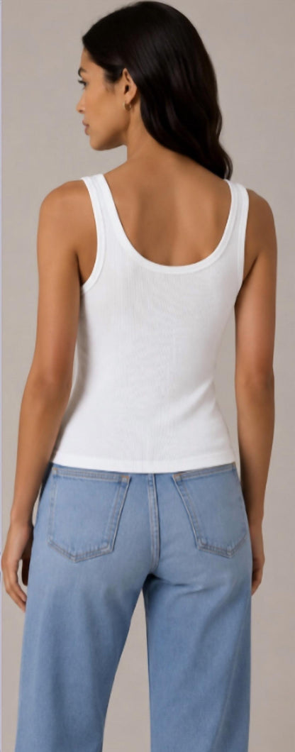 Ribbed Scoop Tank