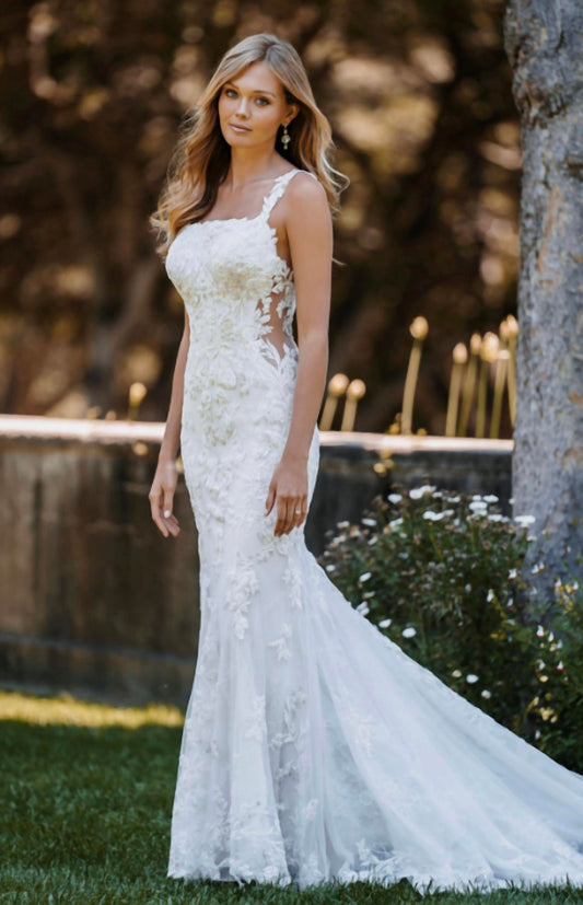 Fitted Lace Bridal Gown