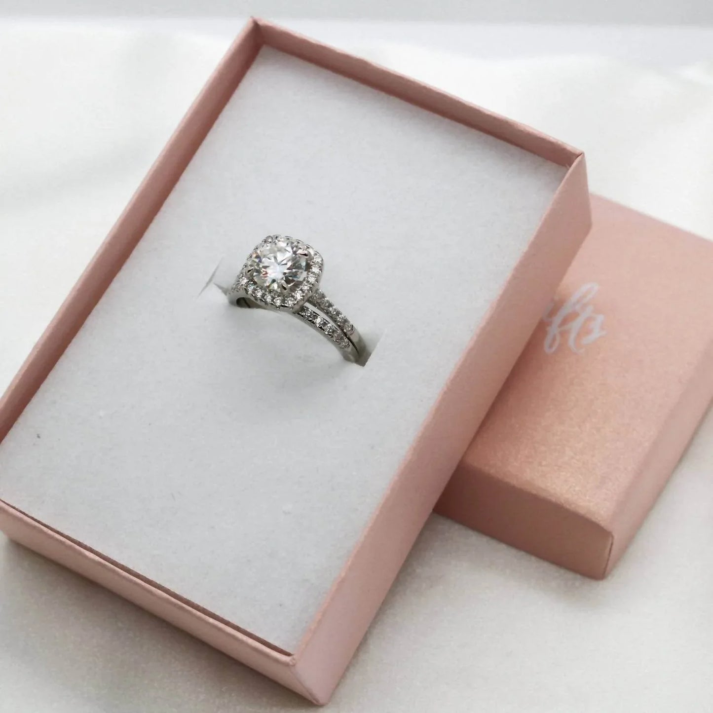 Allyanna Gifts - Women's Moissanite Wedding Ring Set - Rack Hunt