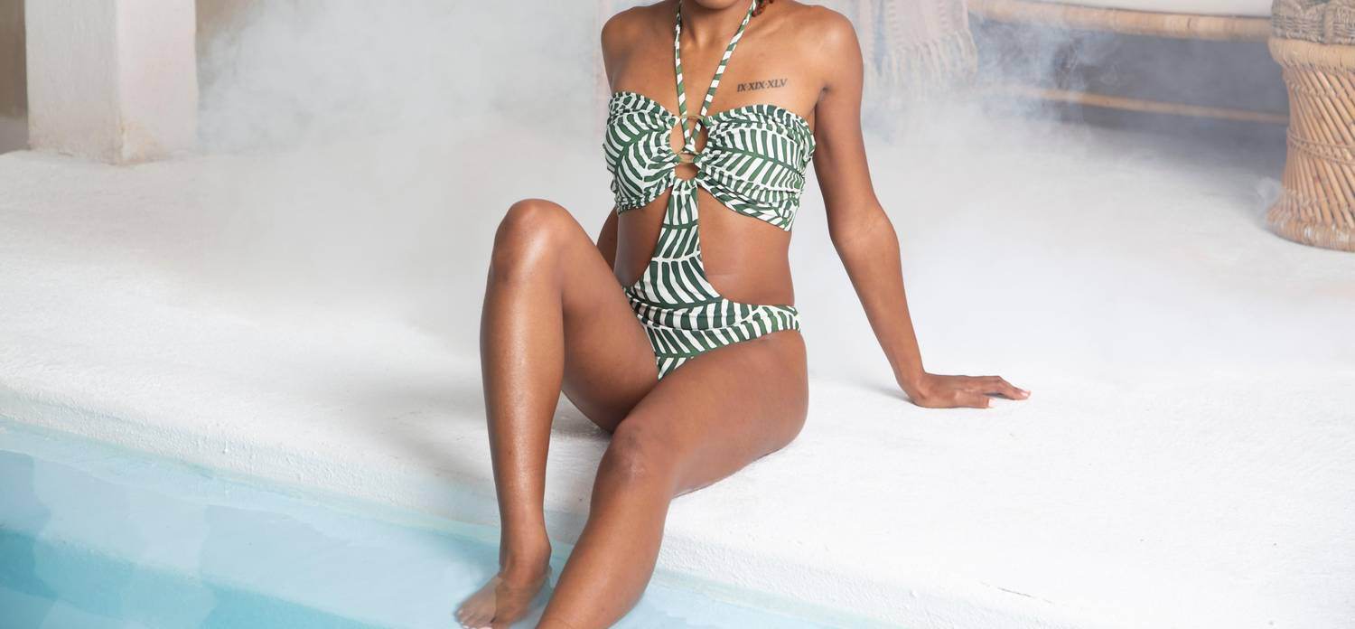 Zoew - Mikons One Piece - Rack Hunt -