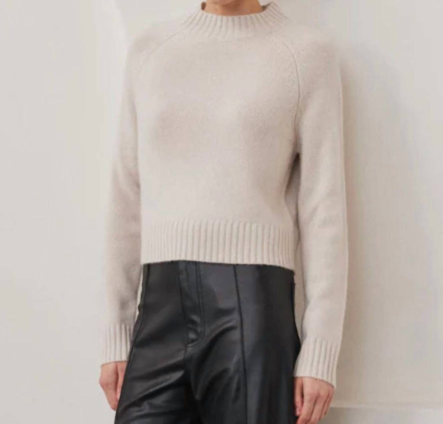 Nimue Crewneck Pullover