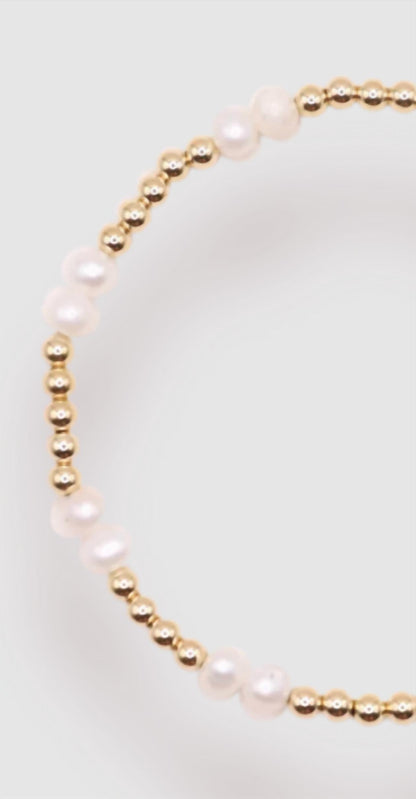 Women's Coastal Pearl Bracelet