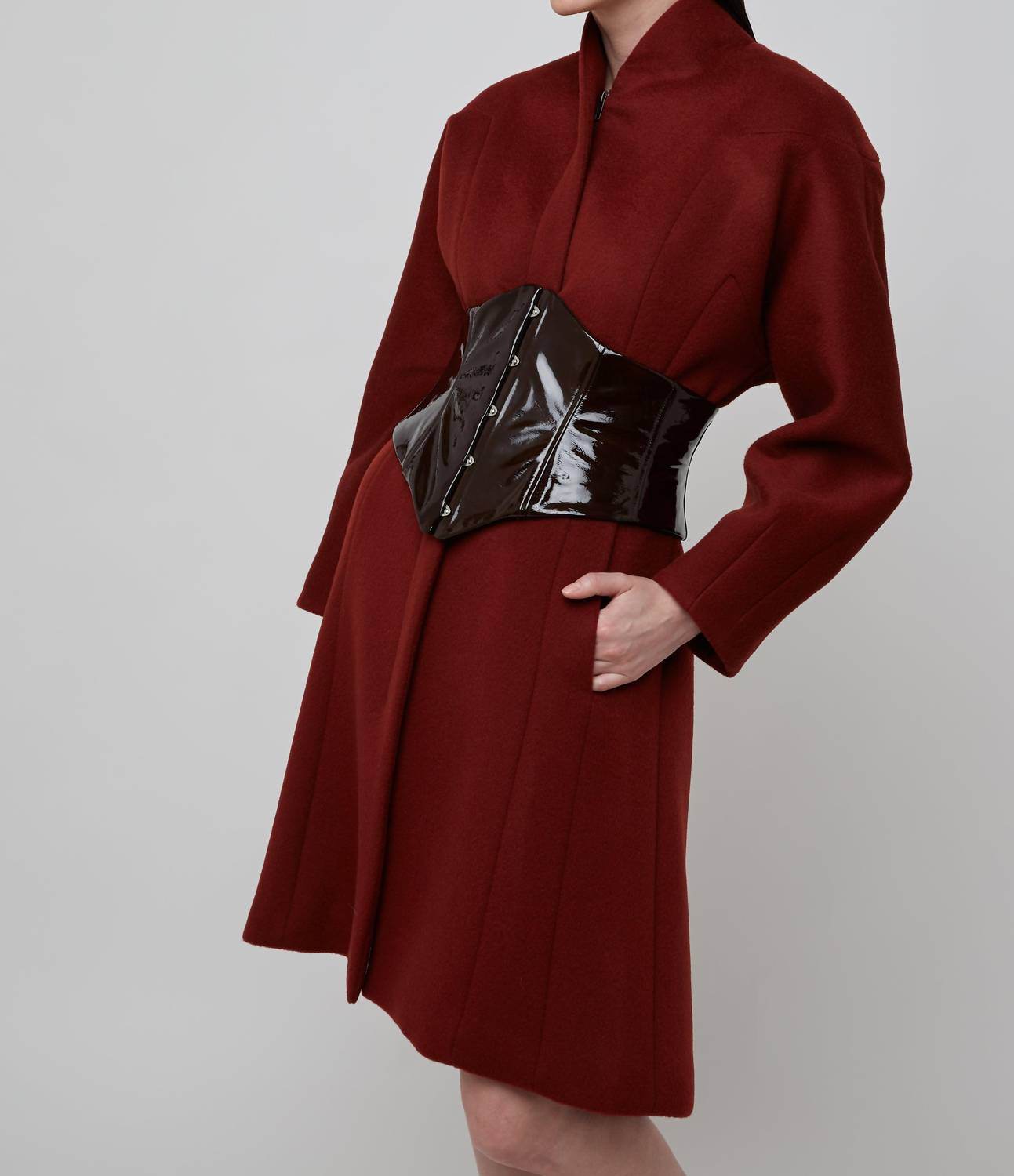 Heike-NY - The Antwerp Coat - Rack Hunt -