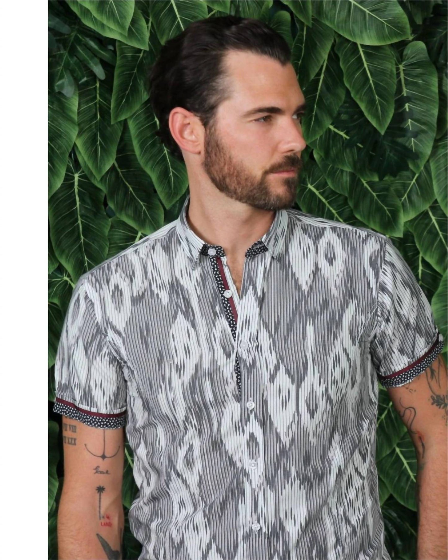 Stripe And Melt Design Short Sleeve Shirt With Trim