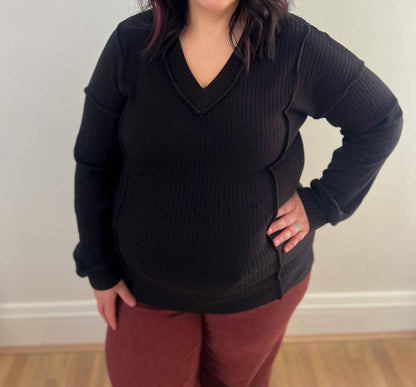 Mia V-neck Top