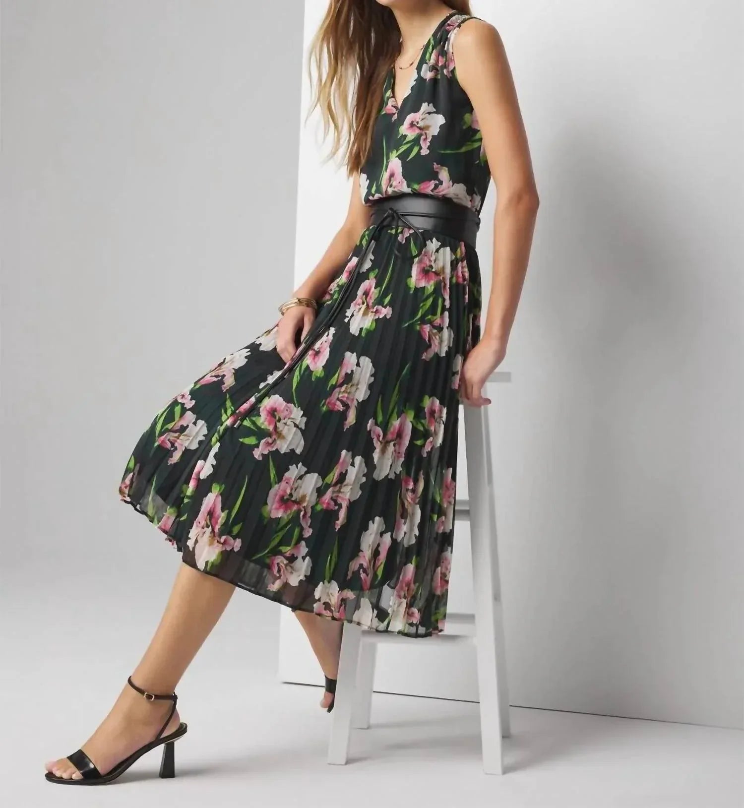 White House Black Market - Sleeveless V-neck Smocked Midi Dress - Rack Hunt
