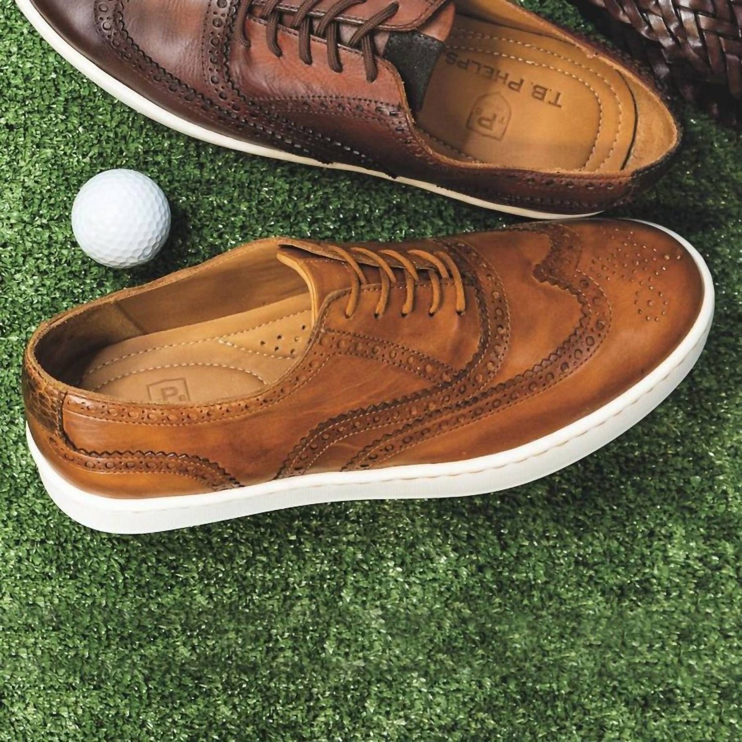 Men's Clubhouse Wingtip Sheepskin Sneaker