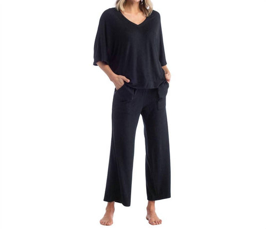 Dream Relaxed V-neck with Capri Lounge Set