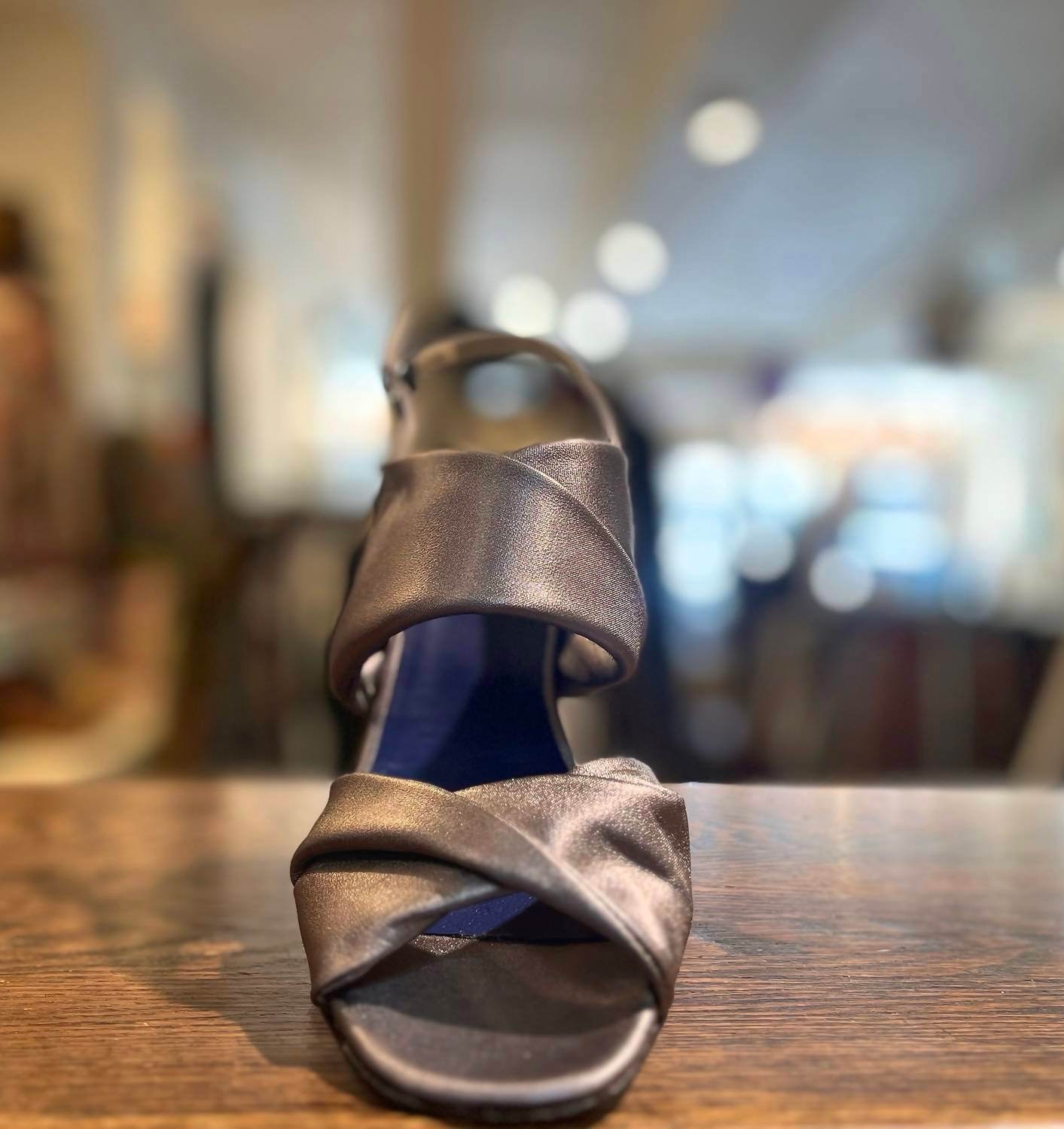 Amalfi by Rangoni - TIRANA TWISTED 2BAND SANDAL - MEDIUM WIDTH - Rack Hunt -