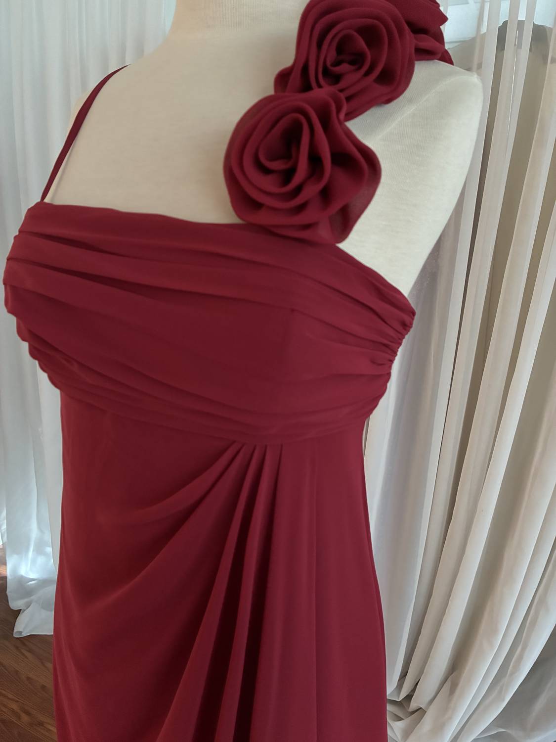 Women's Floor-Length Formal Gown