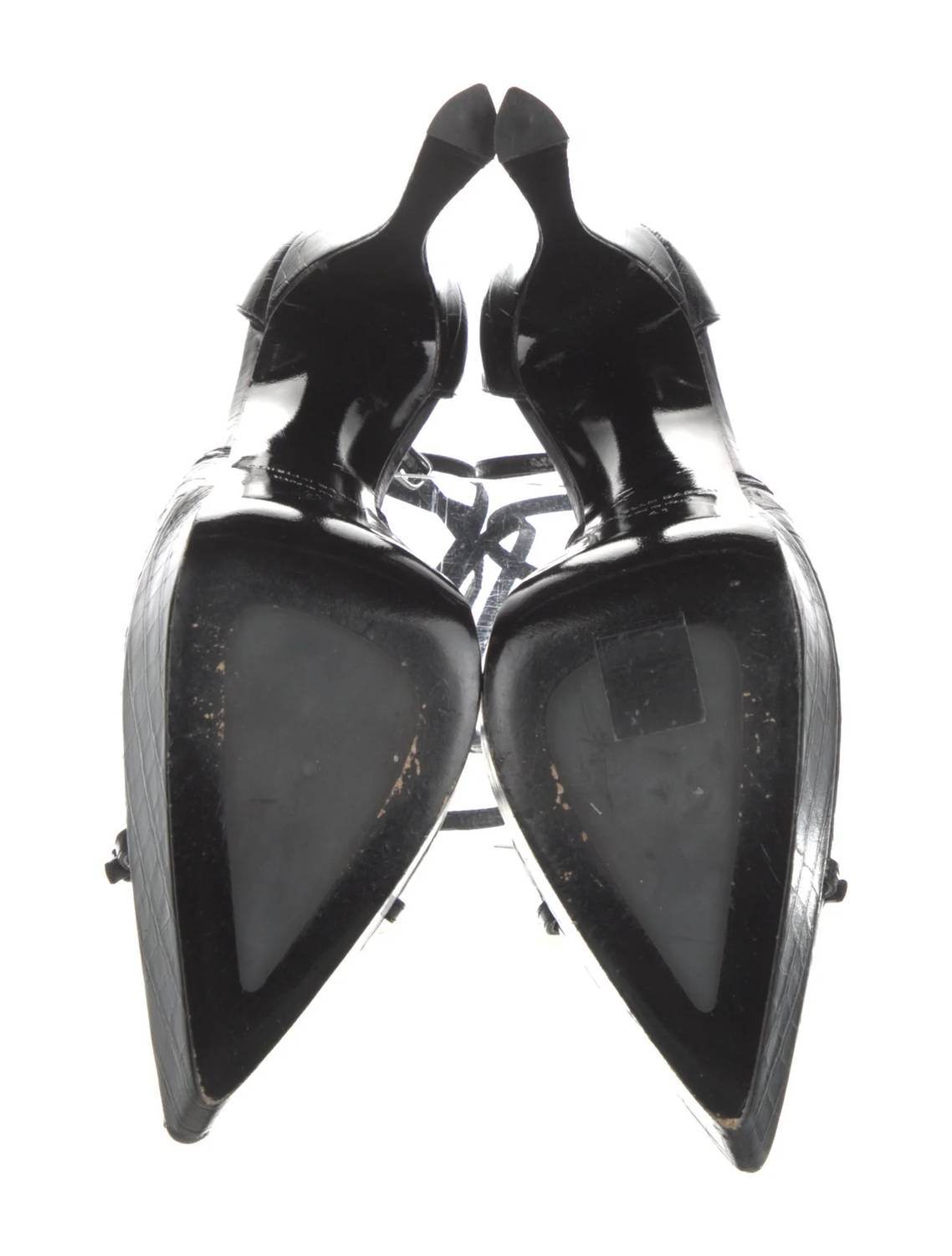 Arielle Baron - Preloved Women's Leather Embossed D'orsay Pumps - Rack Hunt -