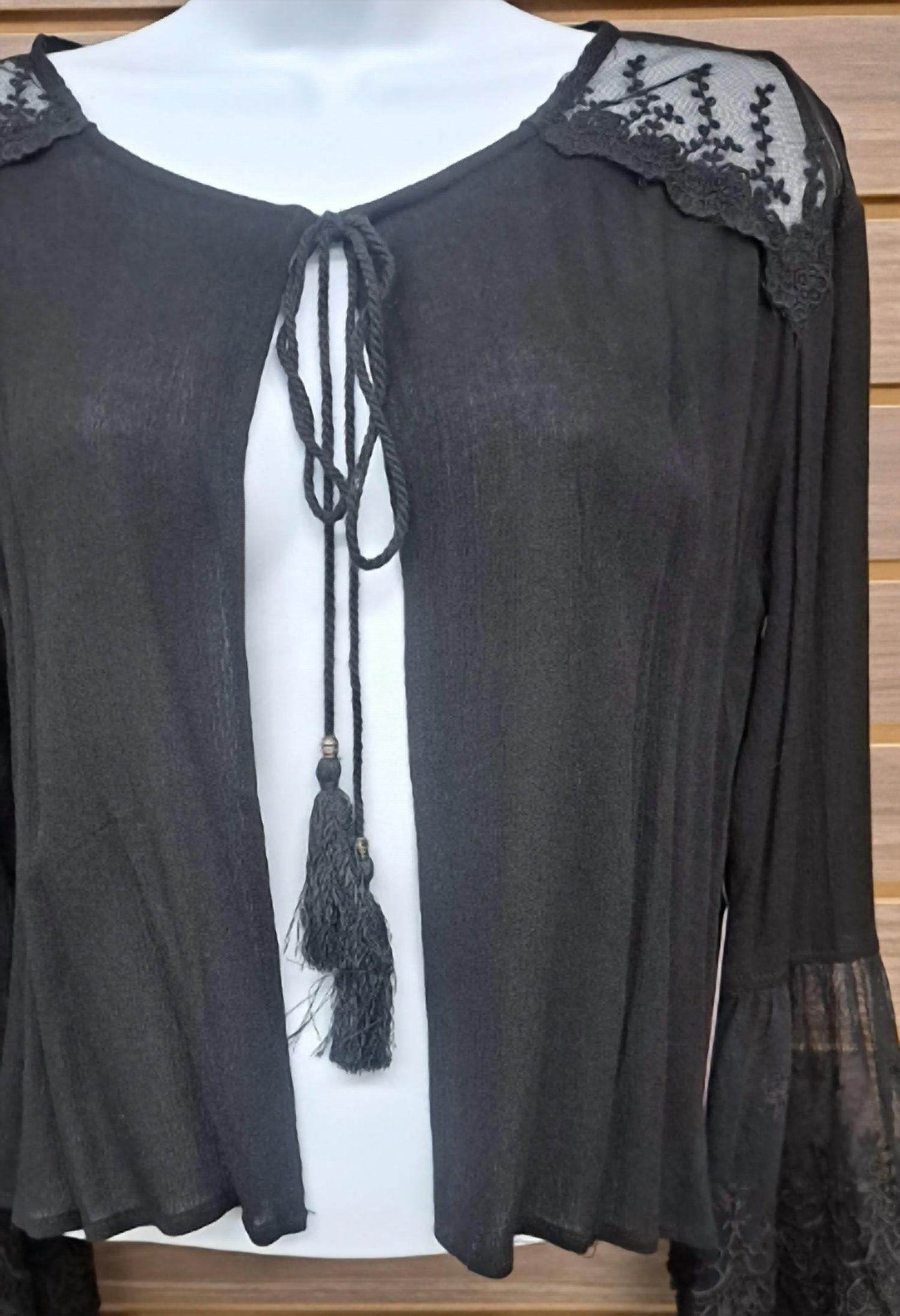 Onetheland - Women's Lace Tied Cardigan - Rack Hunt -