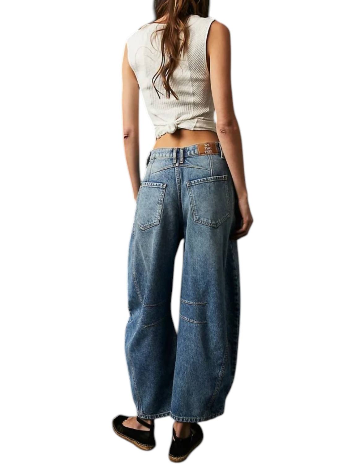 Washed Mid Rise Loose Barrel Jean