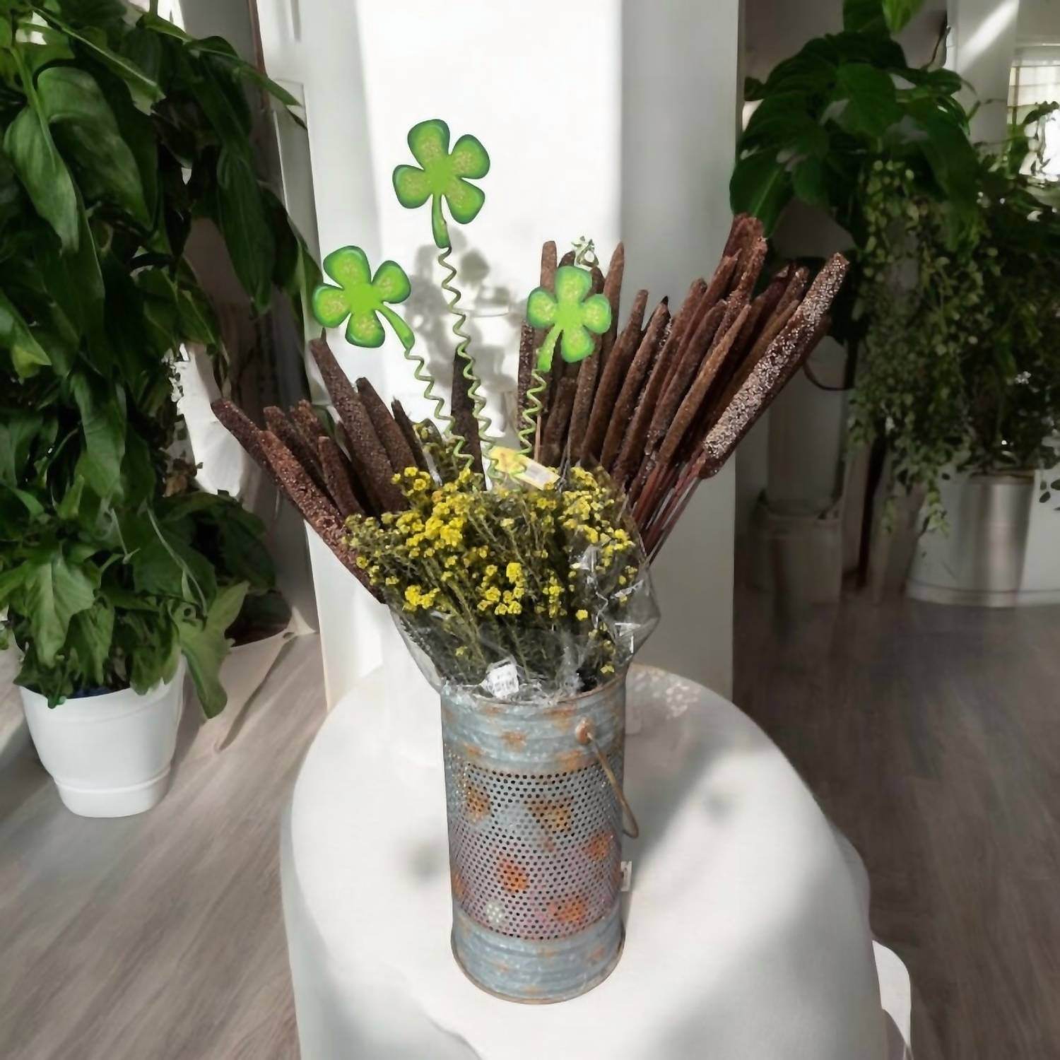 Round Top - Shamrock Trio Home Decor Stake - Rack Hunt -