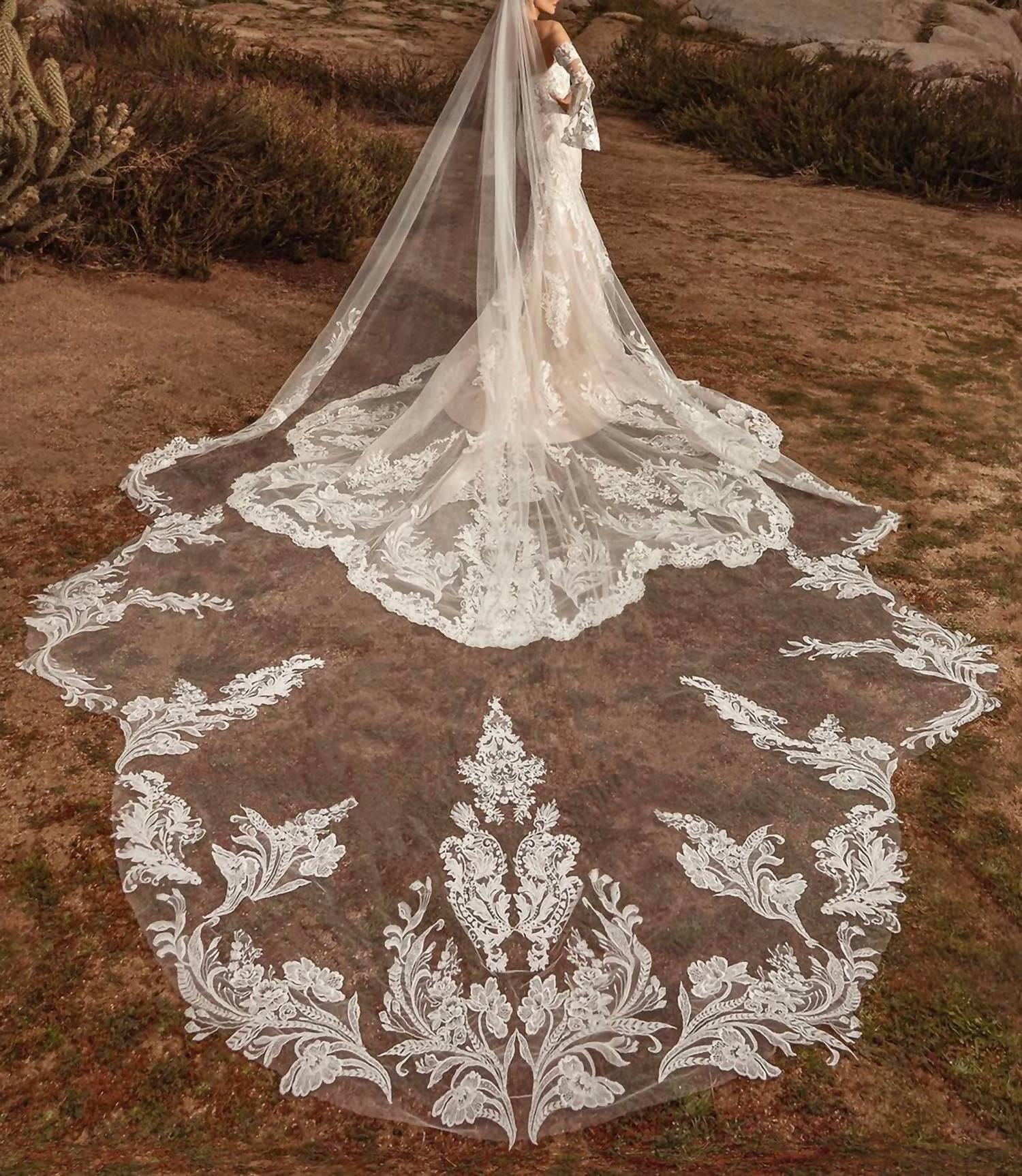 Ivoire by Kitty Chen - Alameda Wedding Dress - detail view - Rack Hunt