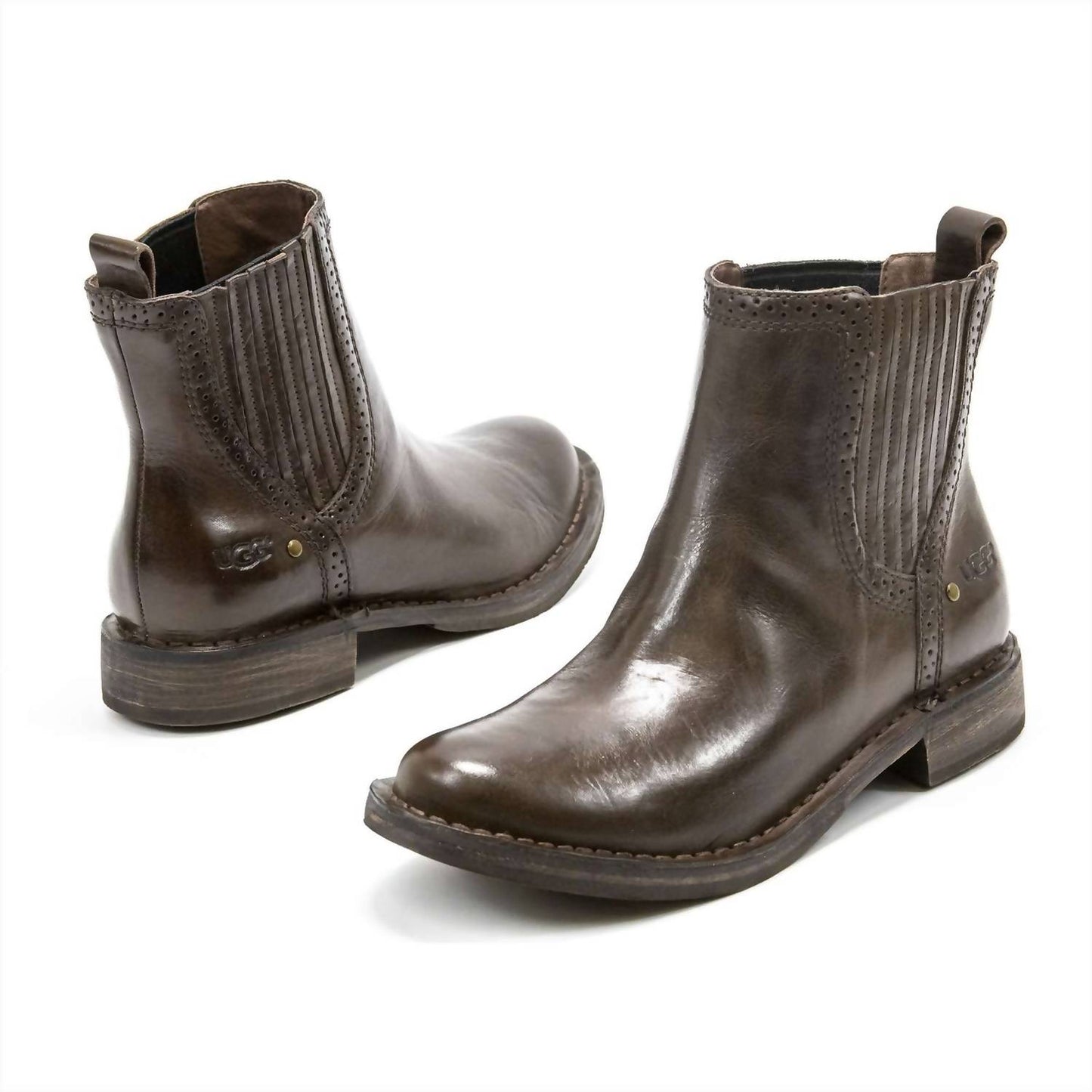 Women's Caraby Chelsea Boot