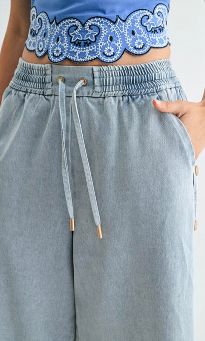 Wide Leg Wash Side Snap Button Detail Denim Pants