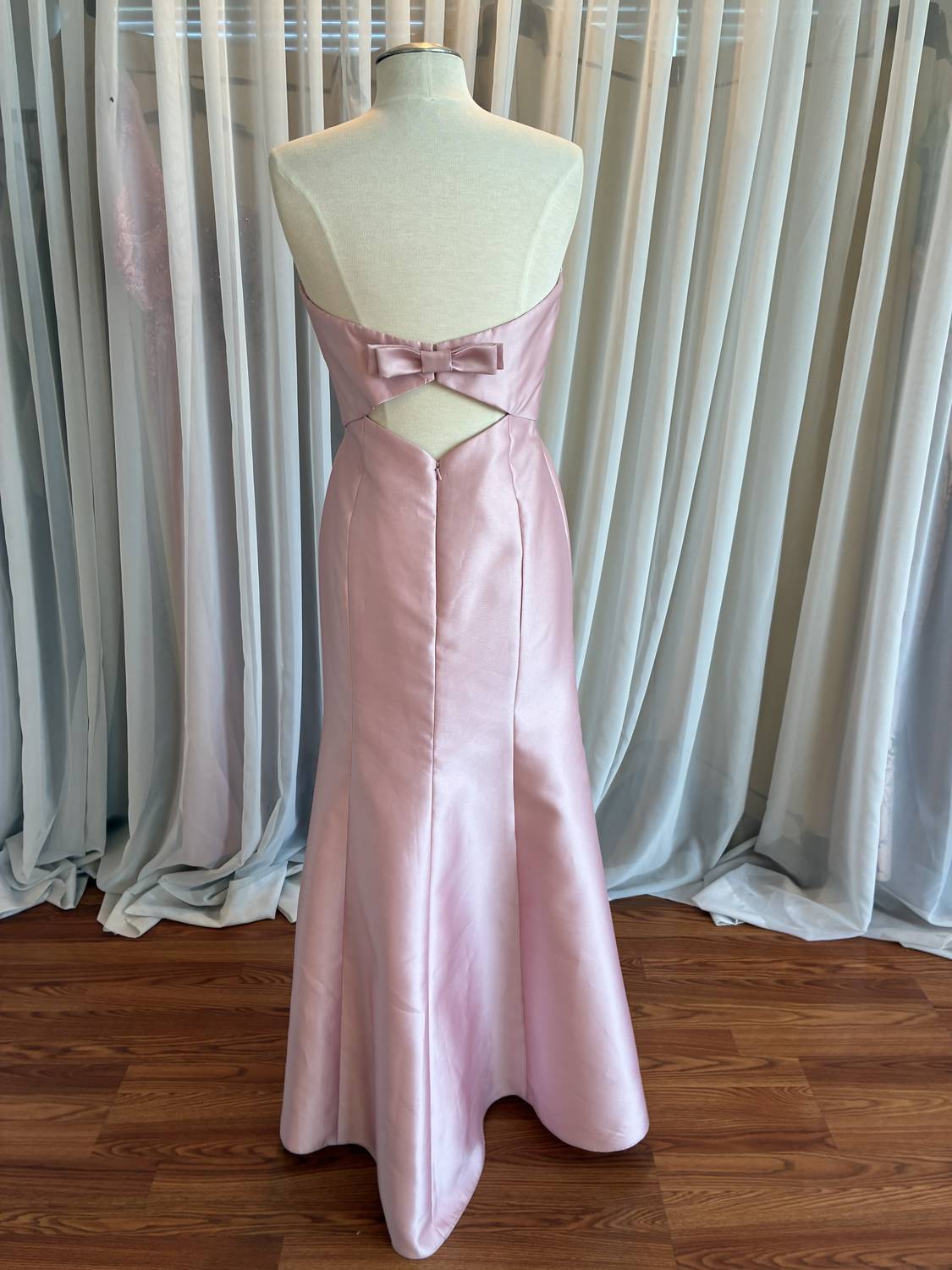 Women's Strapless Full-Length Gown