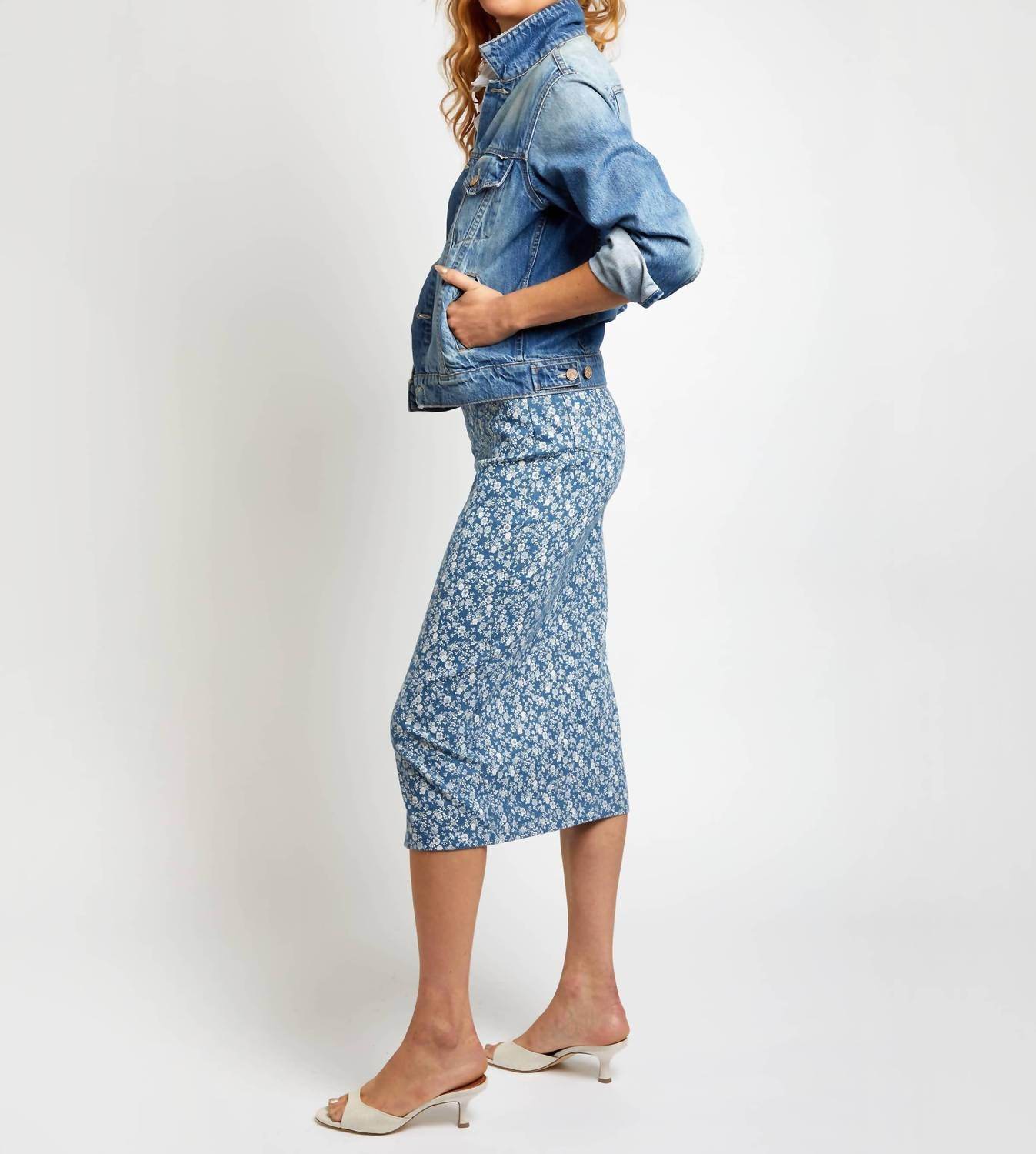 Joyce met Rachie - The Leo Skirt - Rack Hunt -