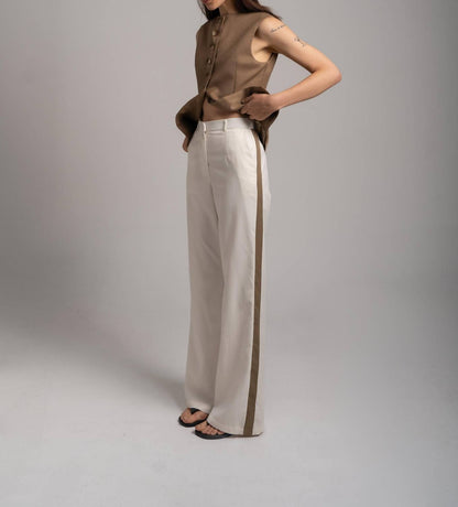 Sleeveless Sculpted Vest