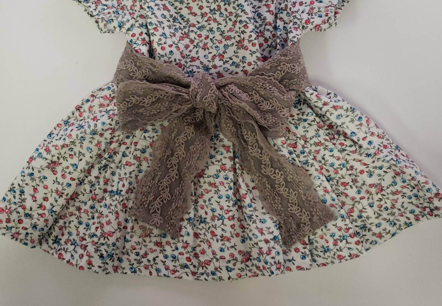 Ren & Rouge - Girl's Rosebud Printed Dress With Lace Trim Tie Detail - Rack Hunt -