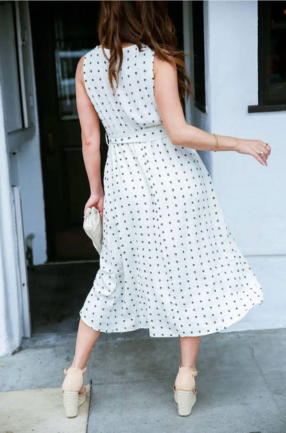 Sleeveless Crew Neck Clip Dot Tulip Hem Midi Dress