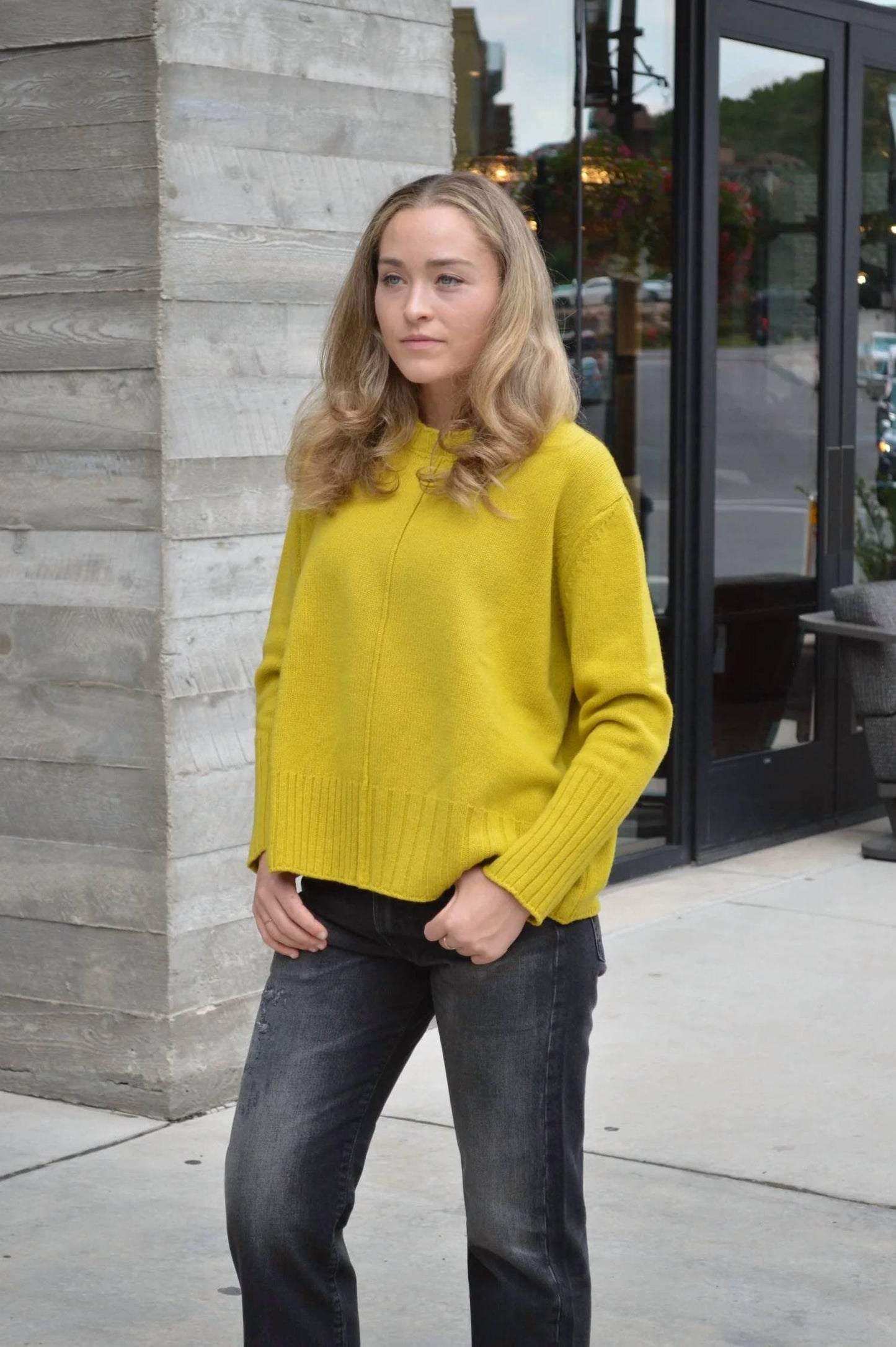 Round Neck Pullover Sweater