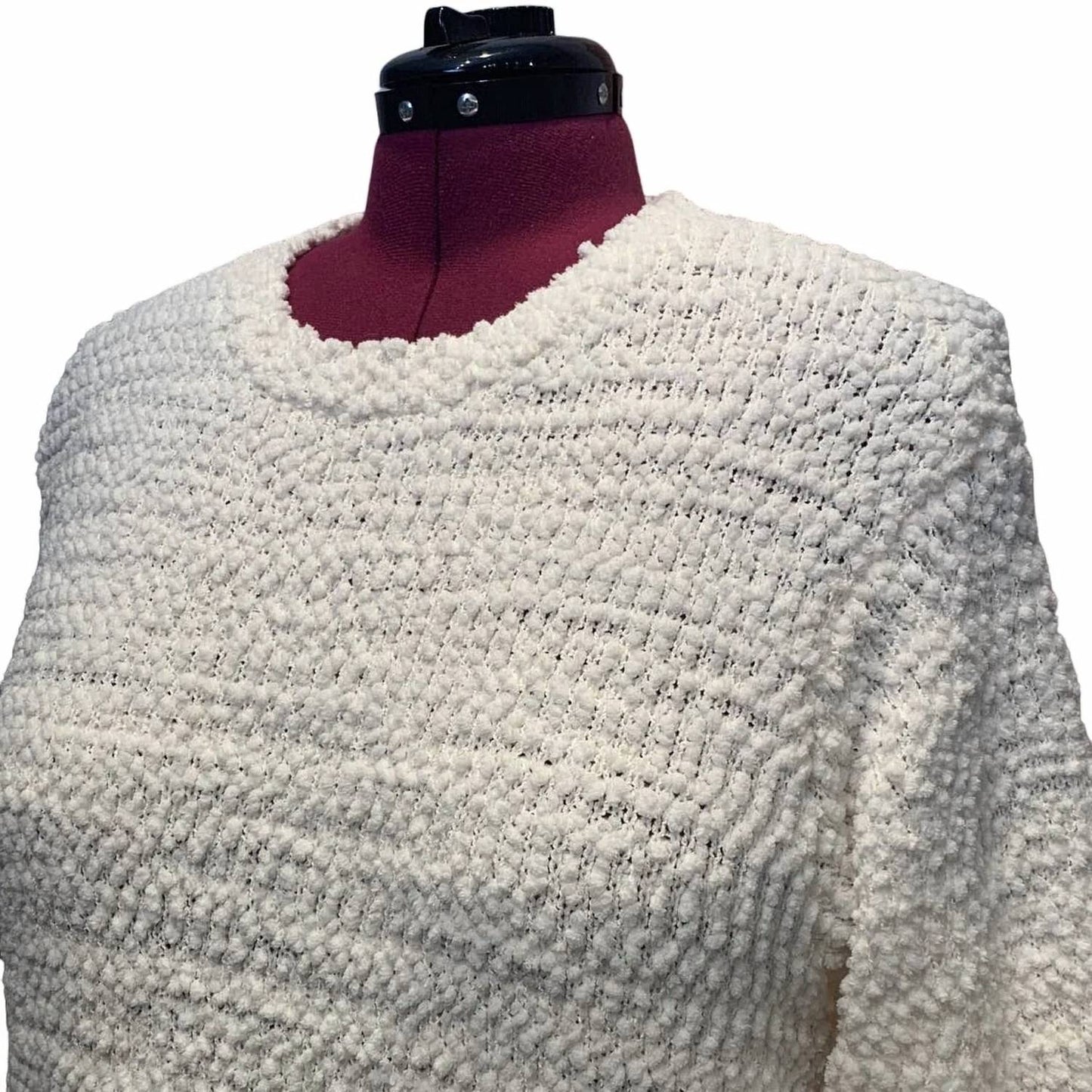 Women's Popcorn Boucle Fuzzy Sweater - Plus