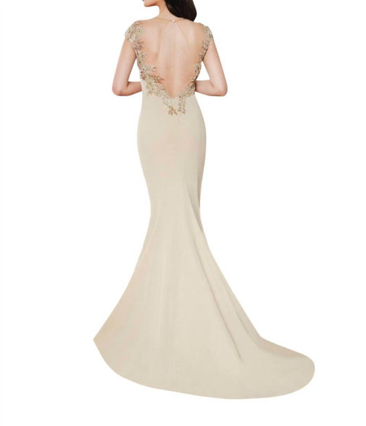 Saboroma - Floral Applique Illusion Plunging Mermaid Gown - Rack Hunt -