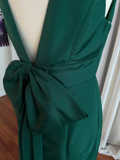 Women's Crepe Full-Length Sleeveless Dress