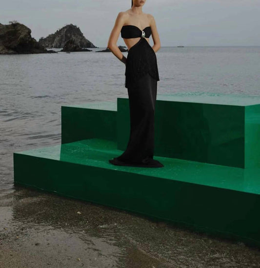Dua Strapless Dress