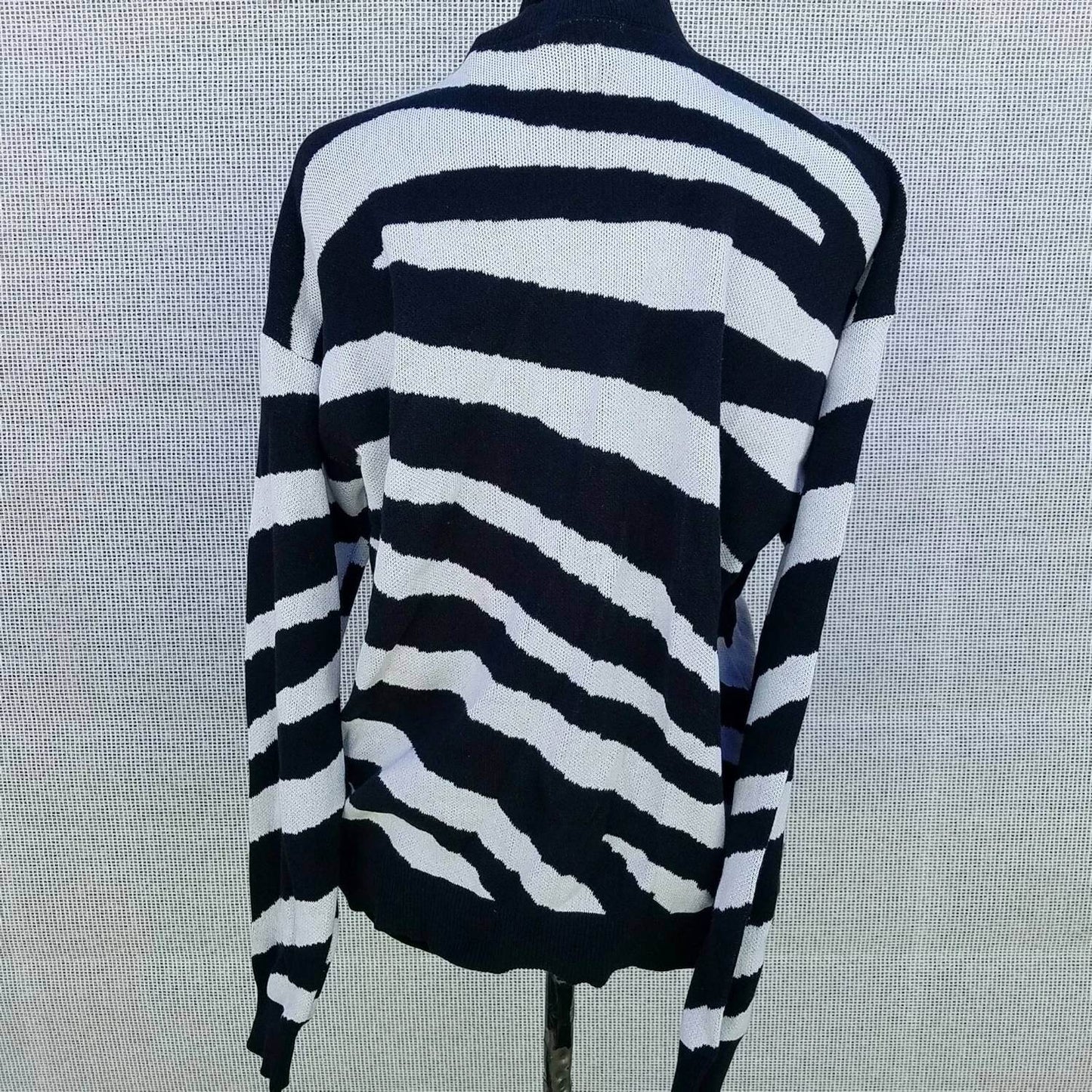 Bar III - Long Sleeve Stripe Top - Rack Hunt -