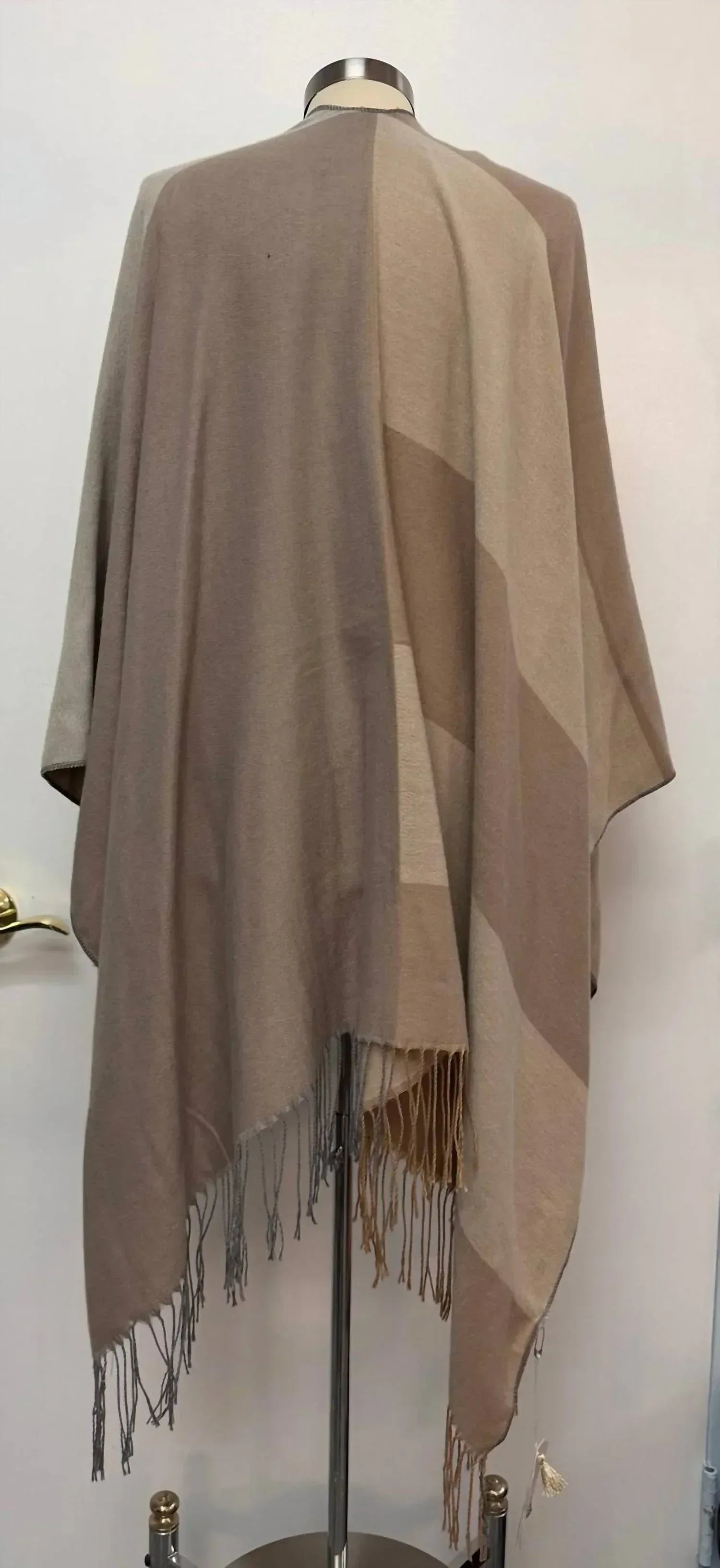 2 Chic - Women's Shawl Cape With Fringe Details - Rack Hunt