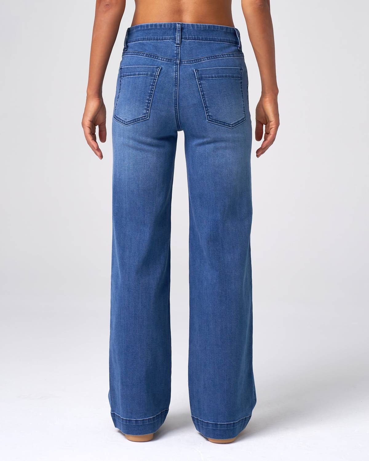 Effortless Wide Leg Jeans