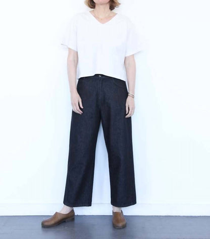 V-neck Short Sleeve Crop Tee