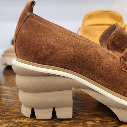 Ezzio - Women's Suede Heeled Loafer - Rack Hunt