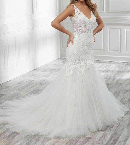 Mermaid Fit Wedding Gown