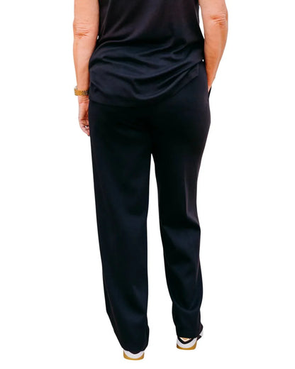 A La Carte - Pull On Pant With Pockets - Rack Hunt