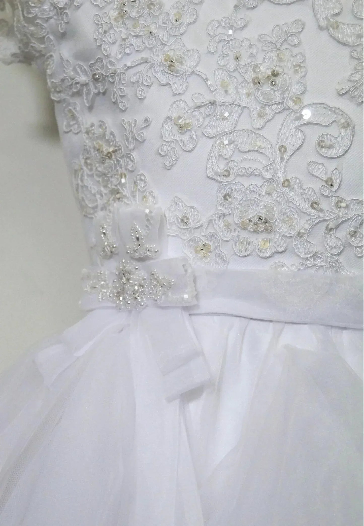 Joan Calabrese - Beaded White Lace Bodice - Rack Hunt