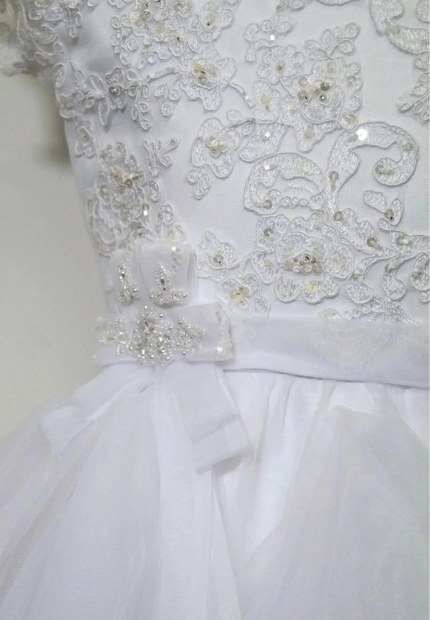 Joan Calabrese - Beaded White Lace Bodice - Rack Hunt