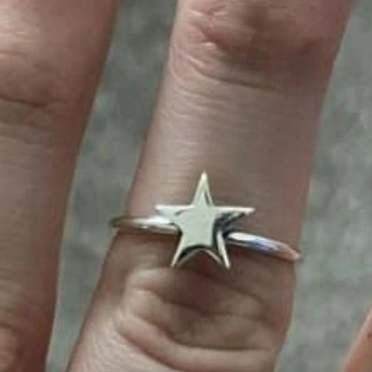 Women's Dainty Sterling Star Ring
