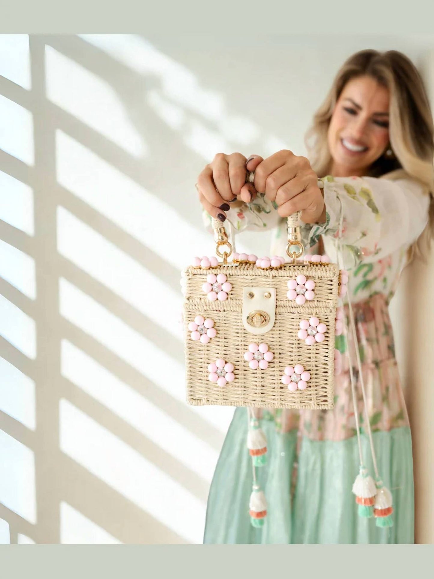 Women's Wicker Bucket Flower Bag