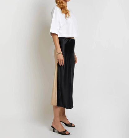 Joyce met Rachie - Maxou Skirt - Rack Hunt