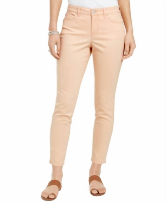 Curvy Skinny Jeans