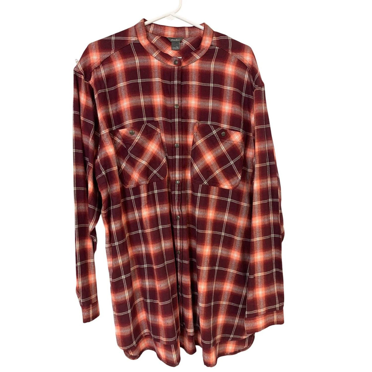 Women's Collarless Pearl Snap Tunic Top