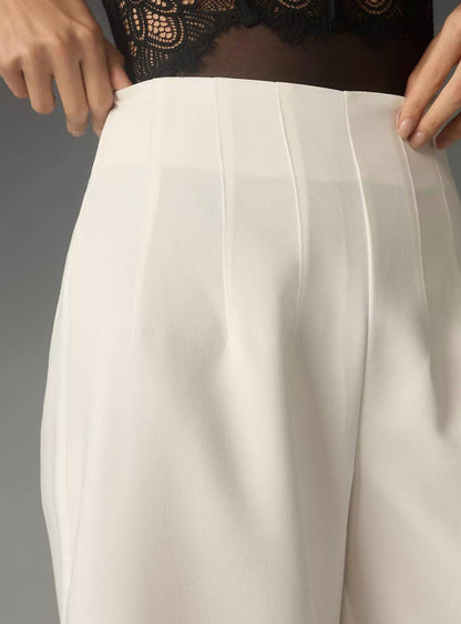 Clean Crop Wide Leg Pants