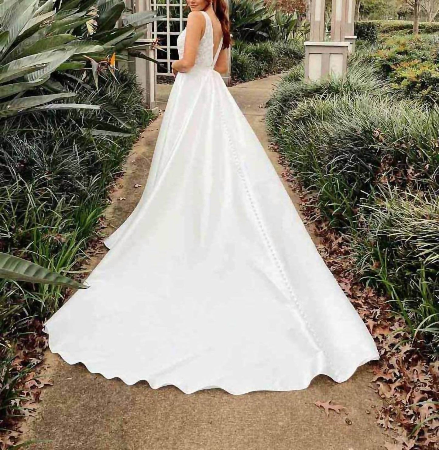 Essence of Australia - Elegant A-line Wedding Dress - Rack Hunt -