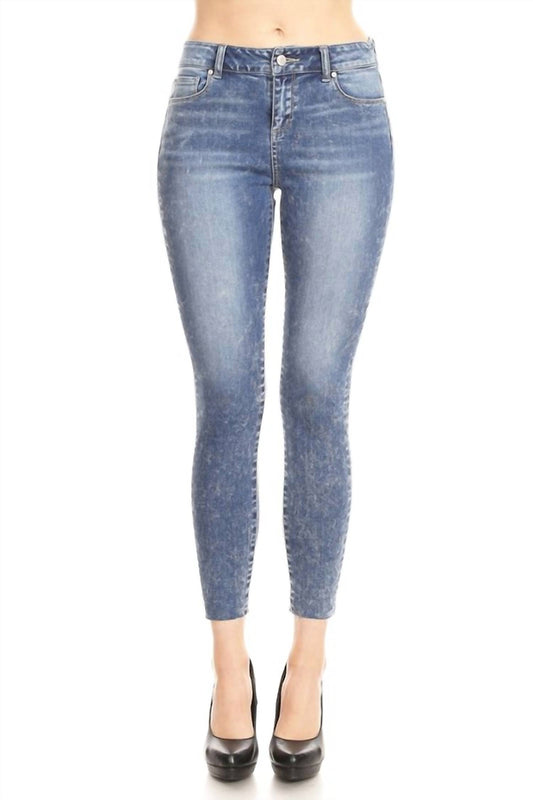 Mid Rise Ankle Cropped Skinny Jeans With Clean Hem