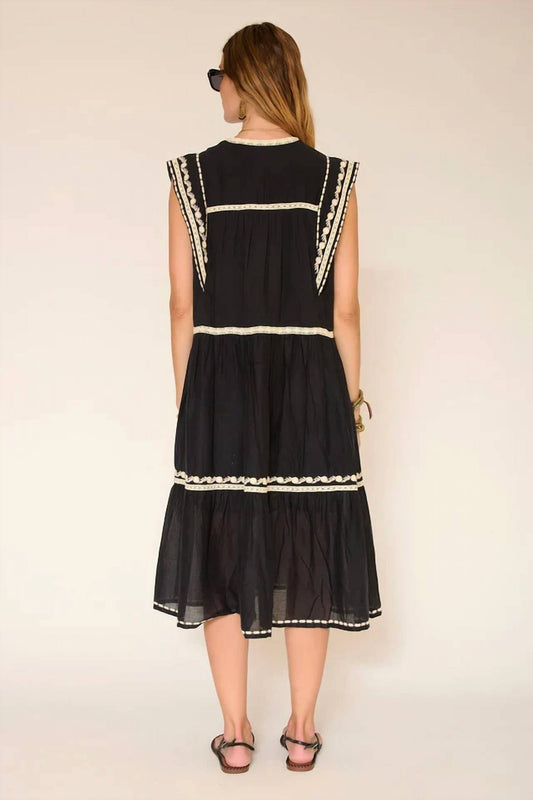 Roleo Dress